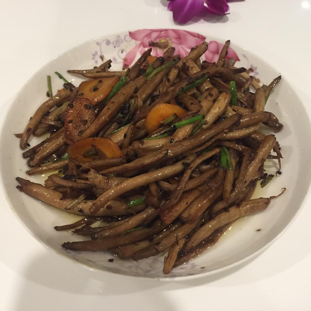 干煸茶树菇