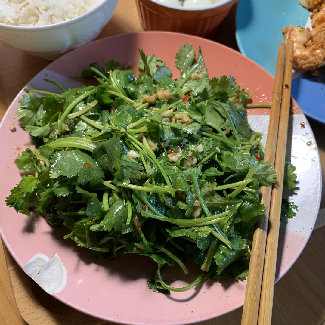 凉拌香菜