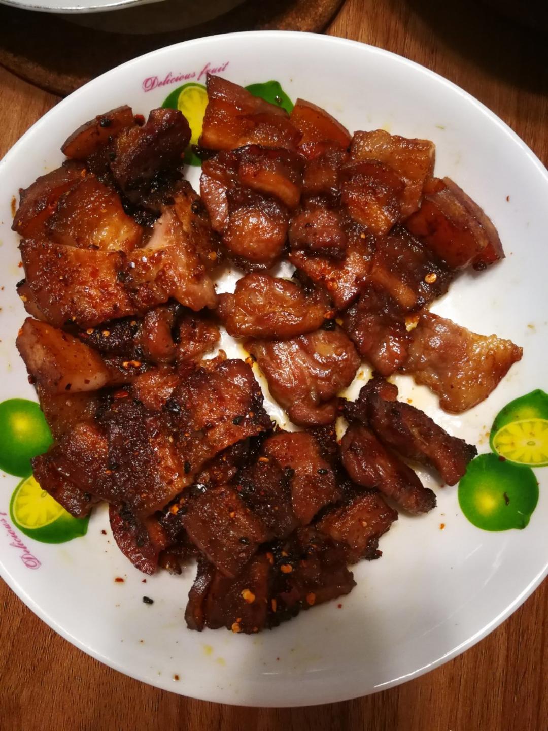 成为小厨的路上做的秘制香煎五花肉香辣过瘾比红烧肉还好吃