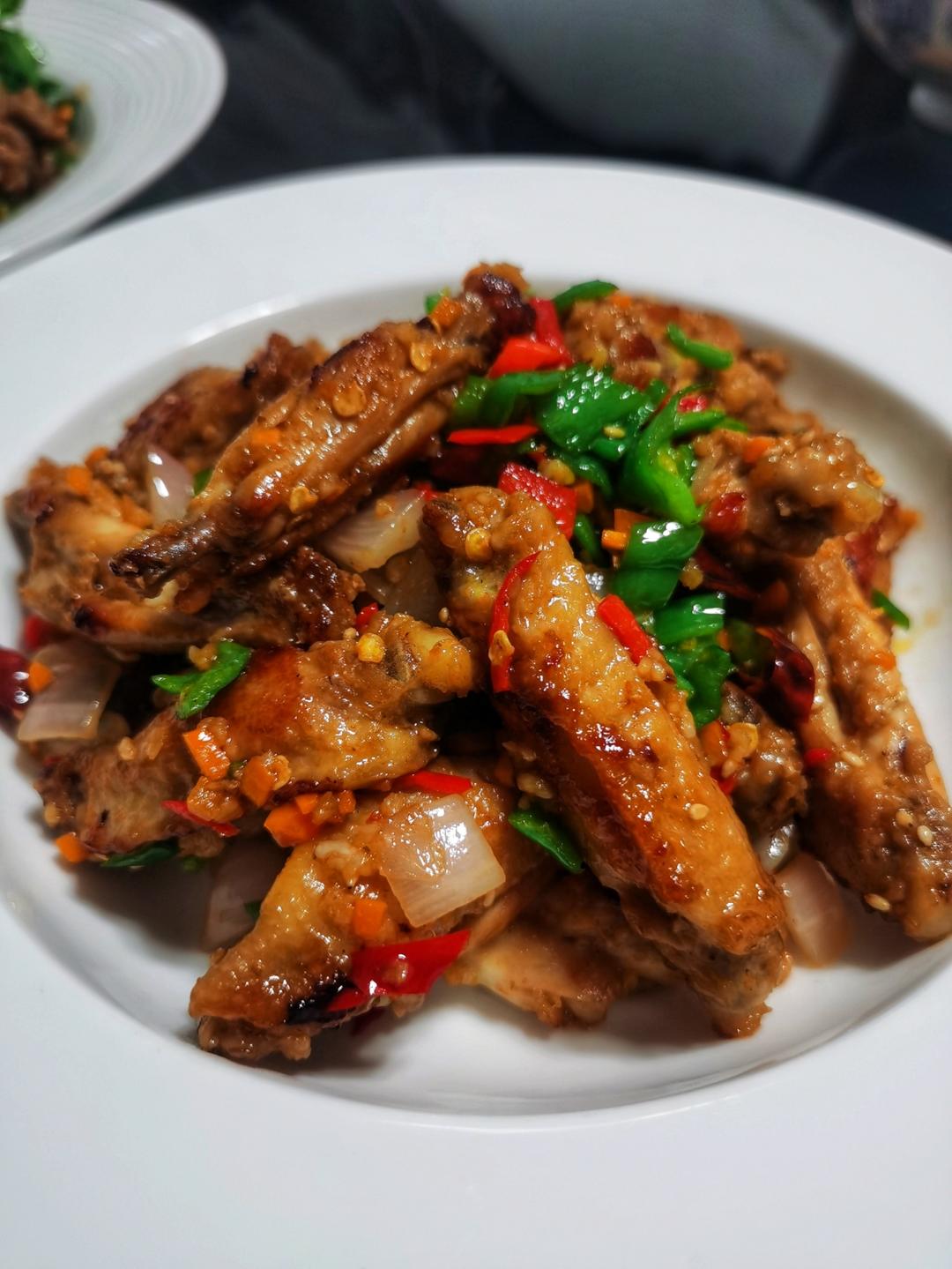 网红菜～好吃到嗦手指的蒜香鸡翅