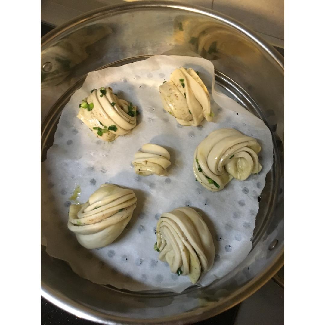 葱油花卷 Steamed Roll