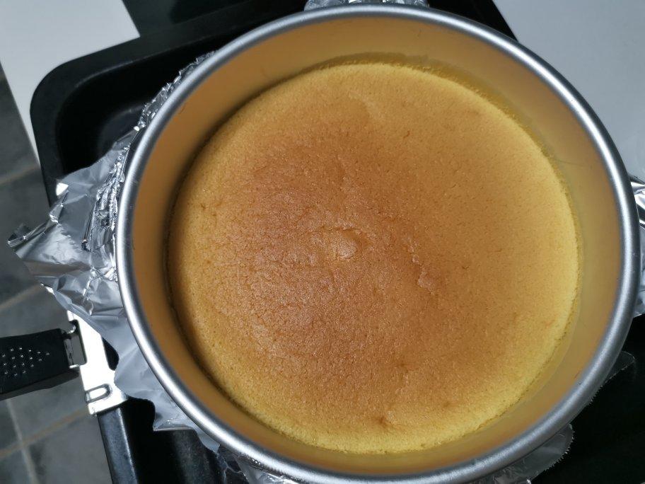 不开裂不回缩不掉皮的酸奶水浴法蛋糕