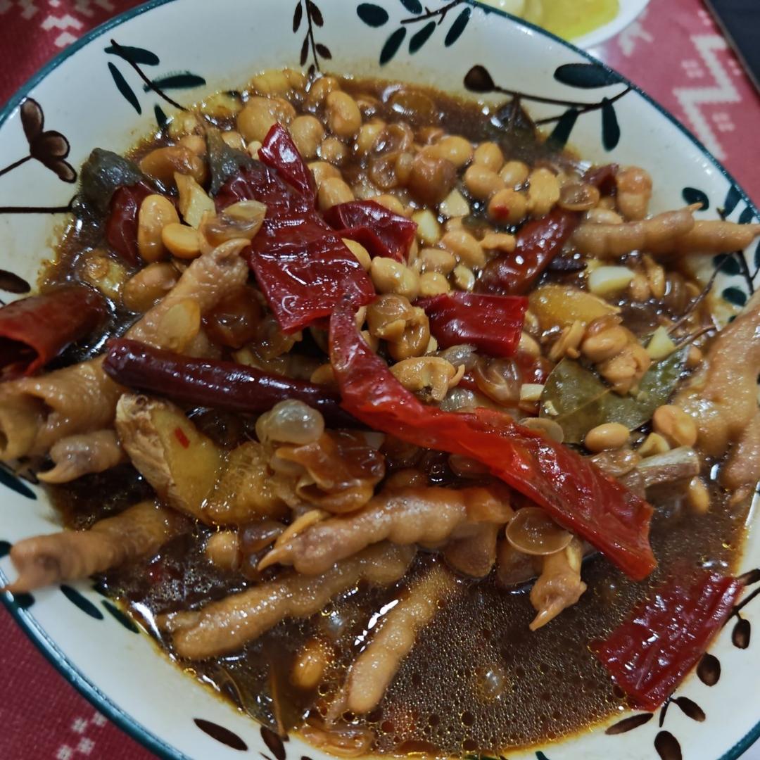 黄豆闷鸡爪