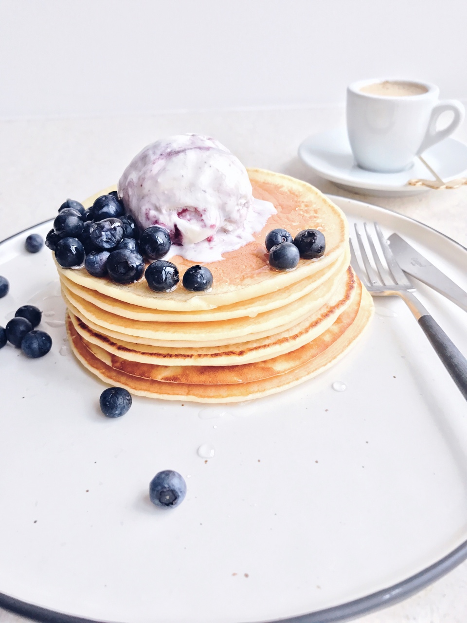 蓝莓松饼blueberry pancake