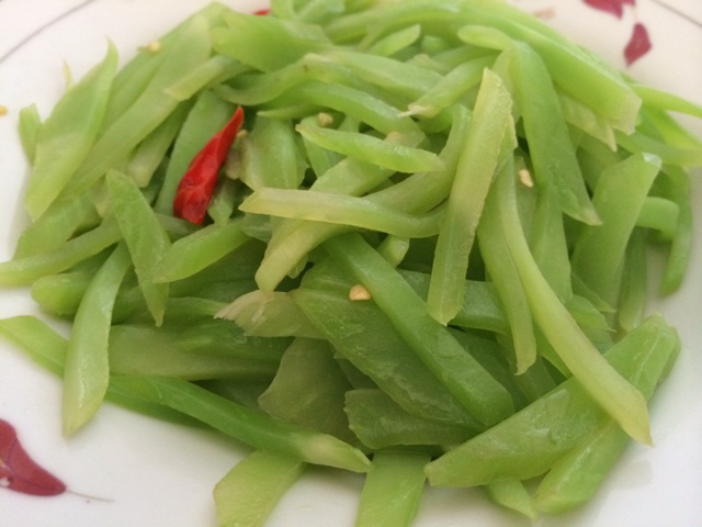 清炒莴笋丝