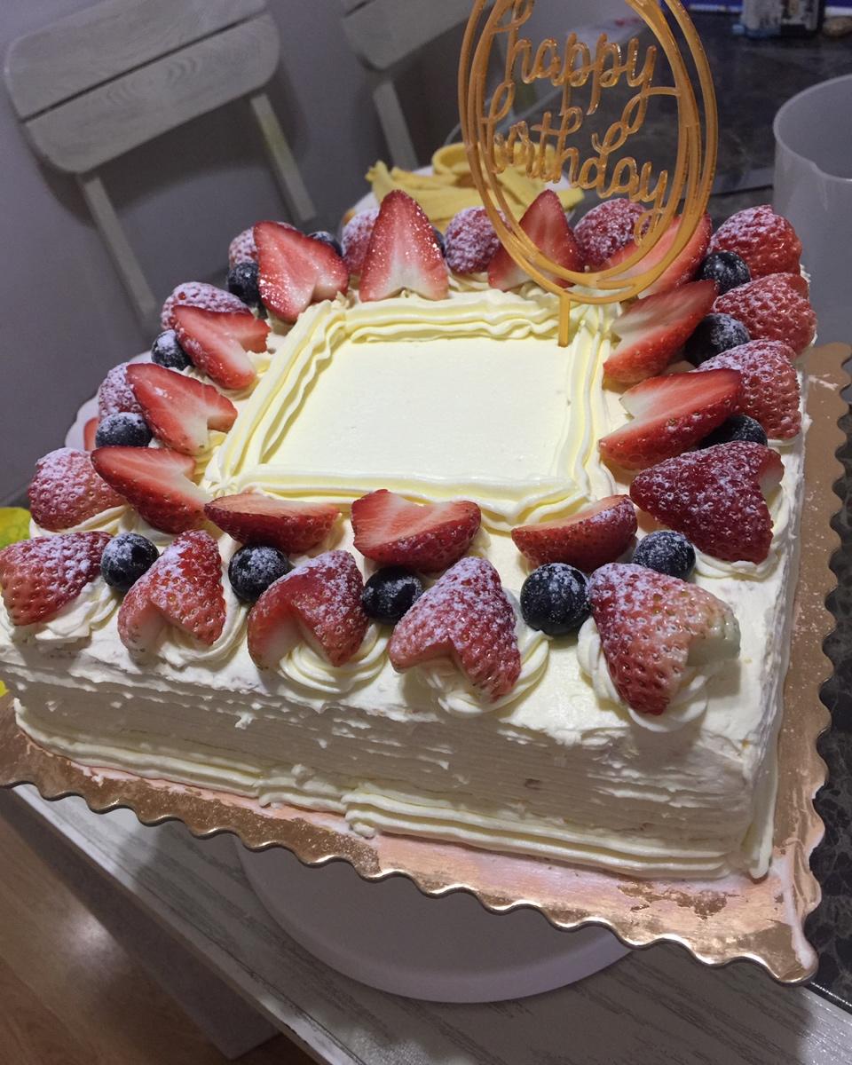 《Tinrry+》草莓奶油蛋糕（8寸配方）
