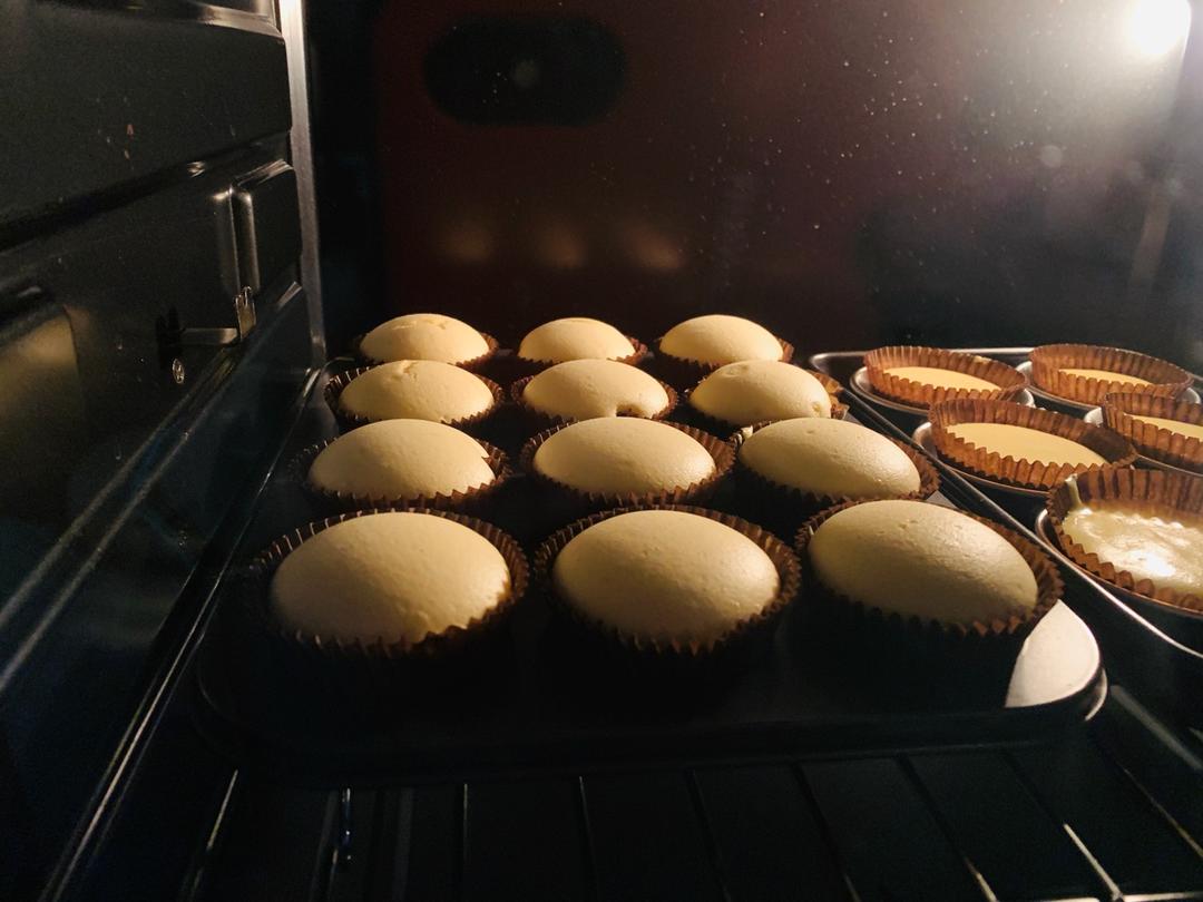 鲜奶油戚风杯子蛋糕（纸杯蛋糕）