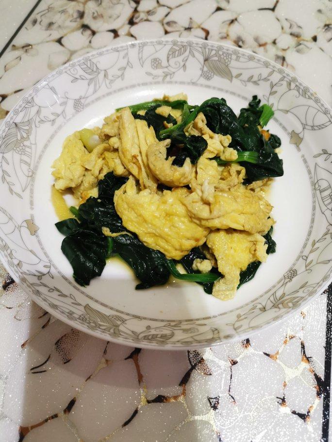 菠菜炒鸡蛋