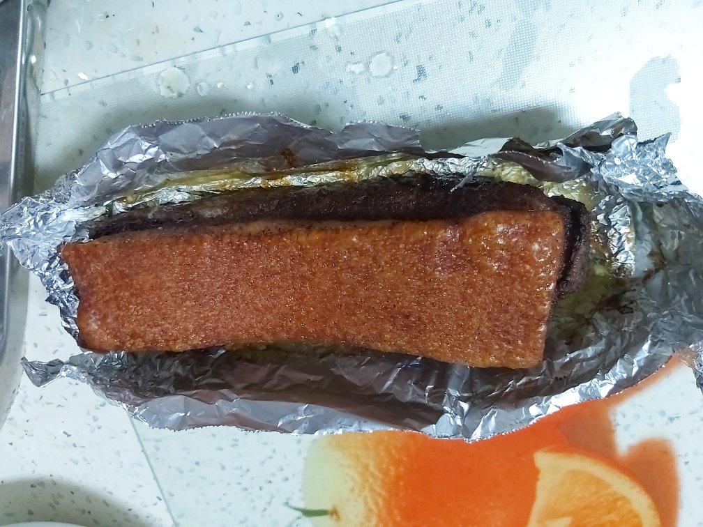 多次失败，越挫越勇终于做出来了广式脆皮烧肉