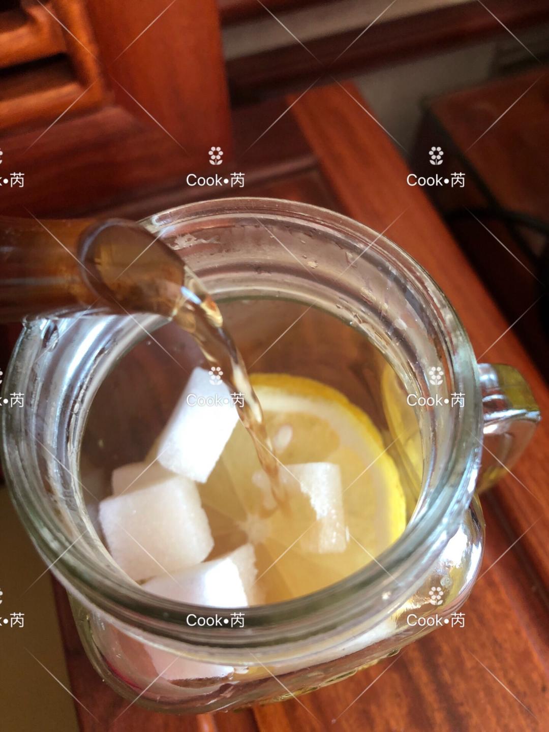 与1颗柠檬茶味道一样样的柠檬红茶的做法 步骤6