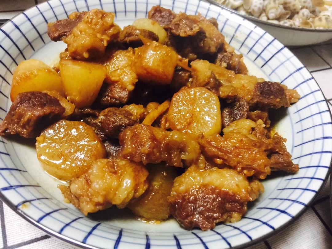 萝卜炖牛腩