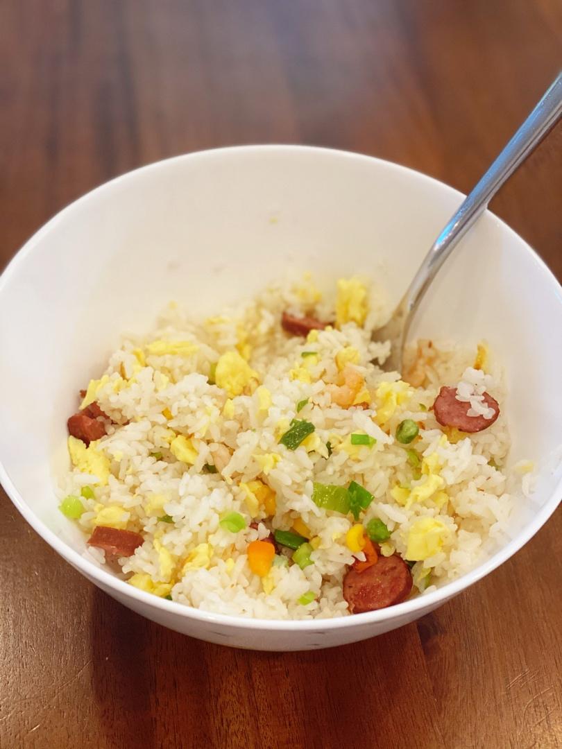 虾仁蛋炒饭