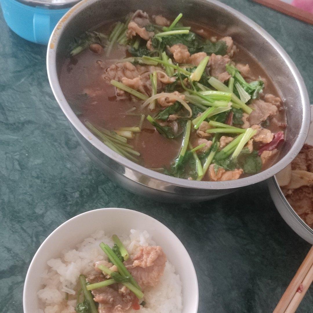 跟四川朋友学的水煮肉片 这也太香了！！