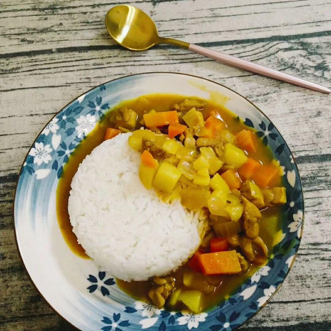 咖喱鸡肉饭