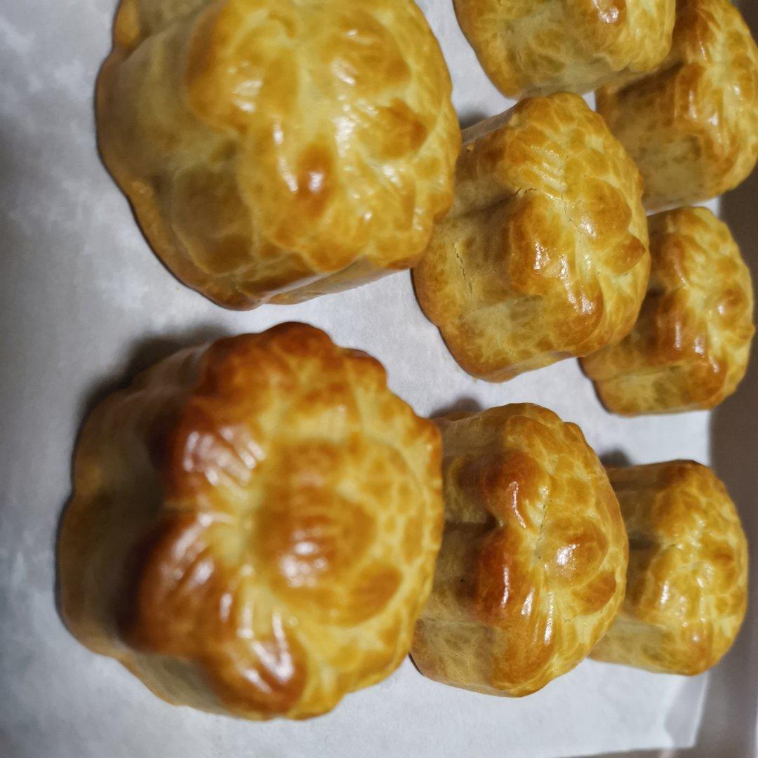 广式月饼通用饼皮（内附凤梨小菠萝🍍月饼的详细做法）