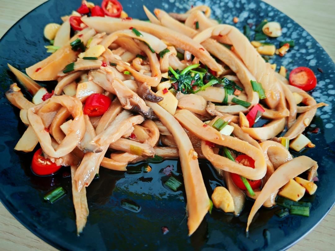 比肉还好吃的【手撕凉拌杏鲍菇】，上桌扫光光