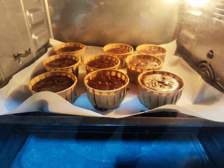 巨松软的双重巧克力马芬蛋糕/最好吃的配方