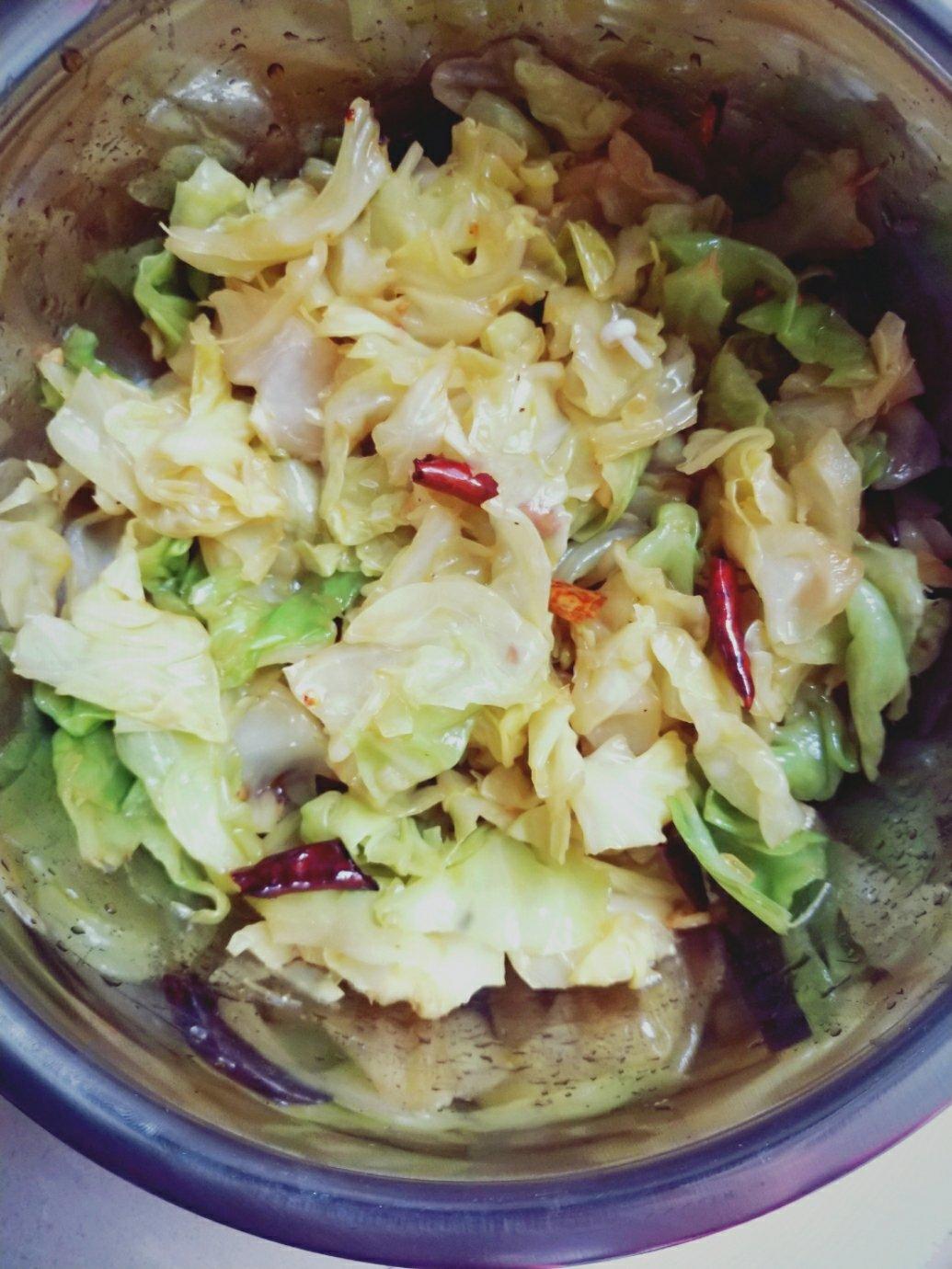 想当个铲屎官做的凉拌圆白菜