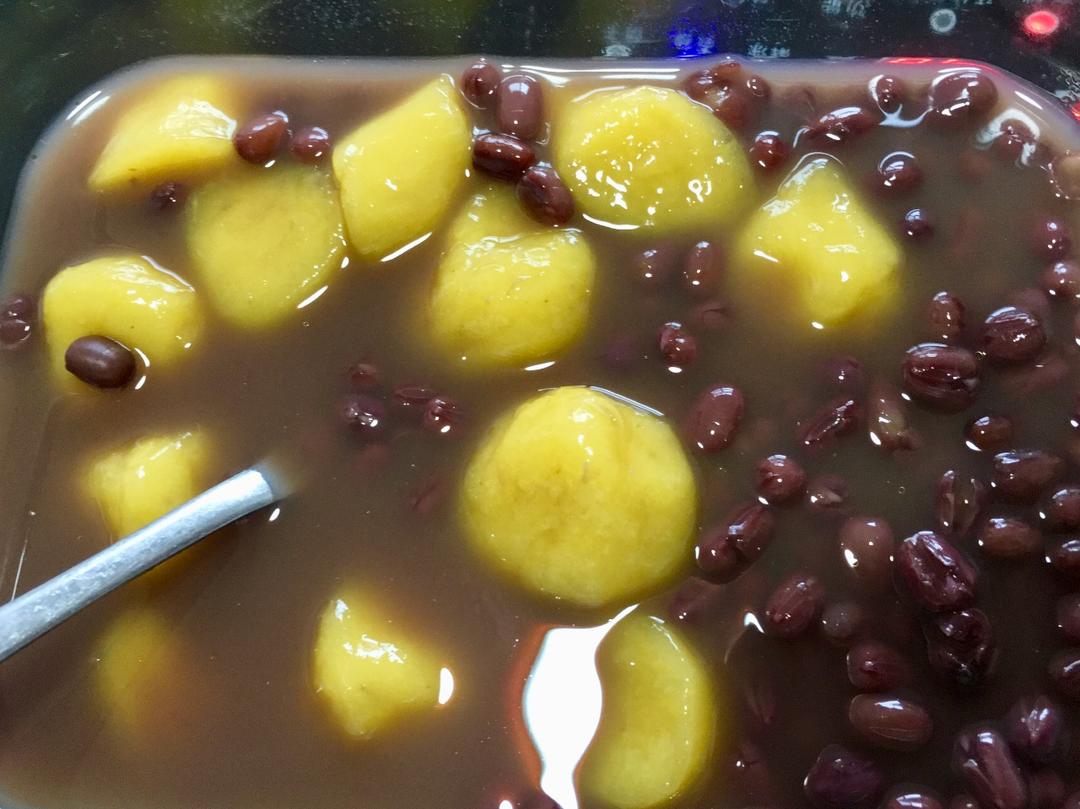 红豆地瓜圆子汤