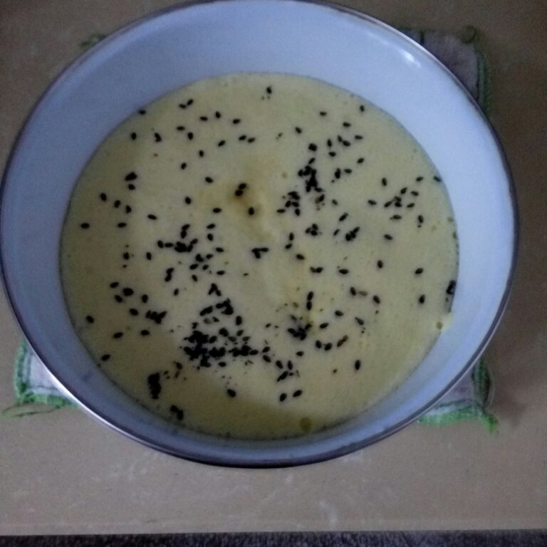 超级简单蒸黑芝麻蛋糕