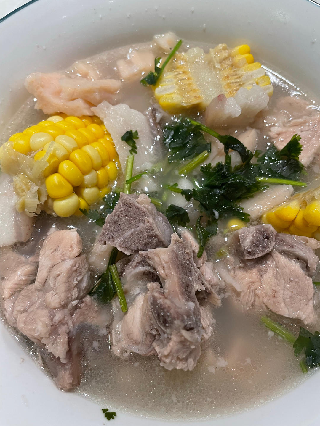 三碗不过瘾的莲藕排骨汤