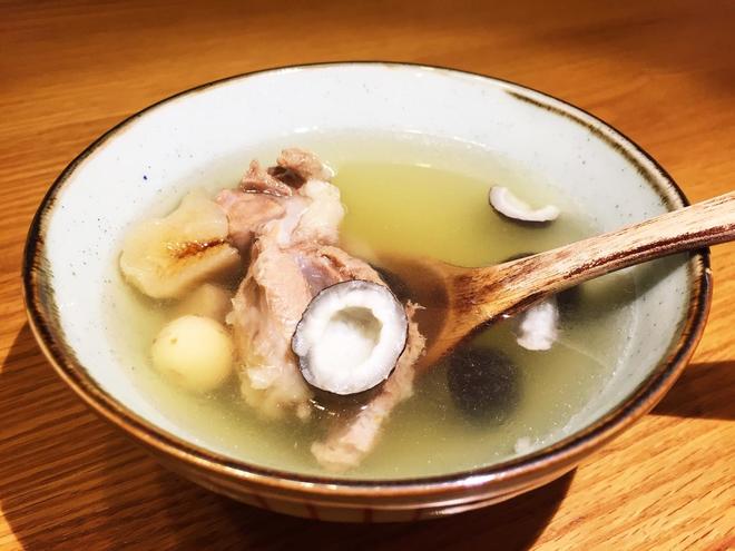 海椰皇猪骨汤的做法