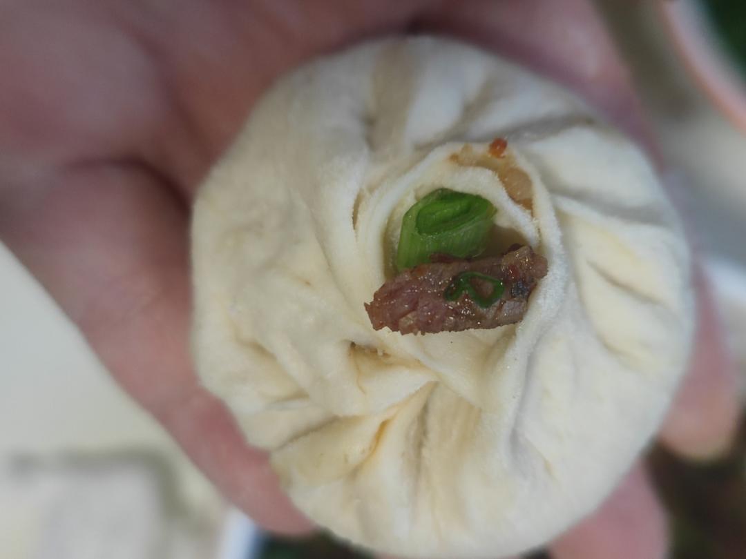 腊肉小笼包