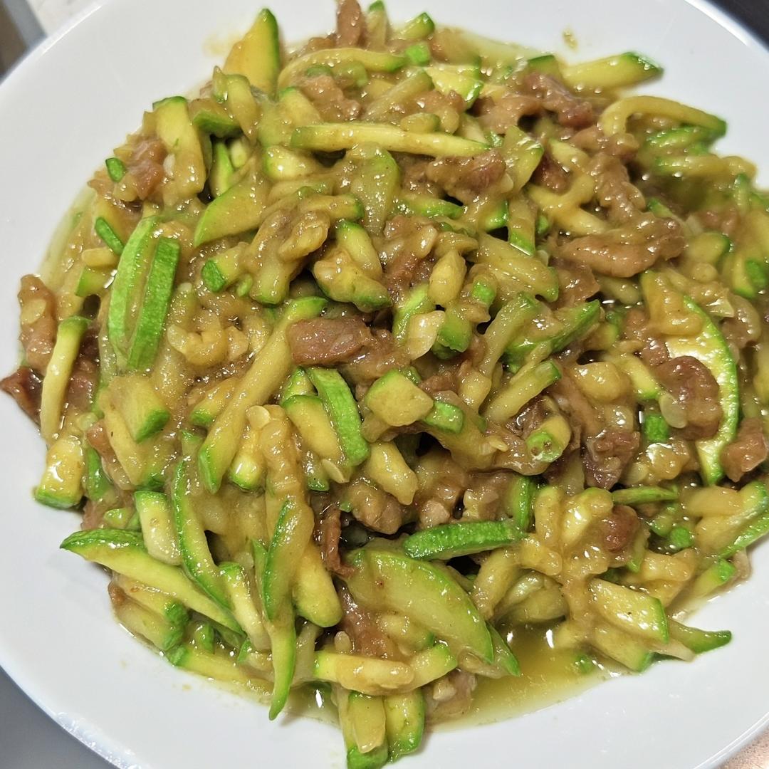 西葫芦炒肉