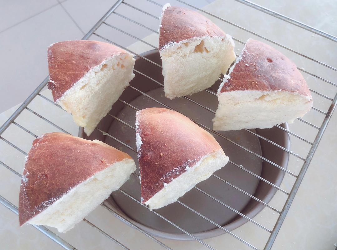 炼乳奶酪包---有面包机的同学做起来更方便哦~~