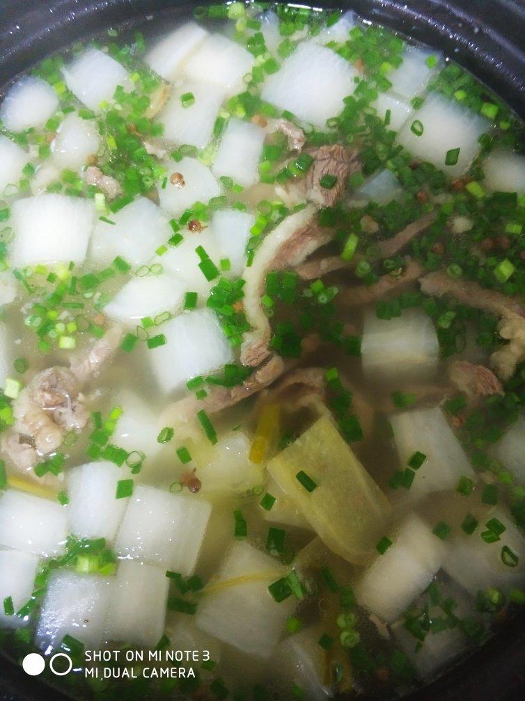 白萝卜牛腩汤（含清炖牛肉做法）