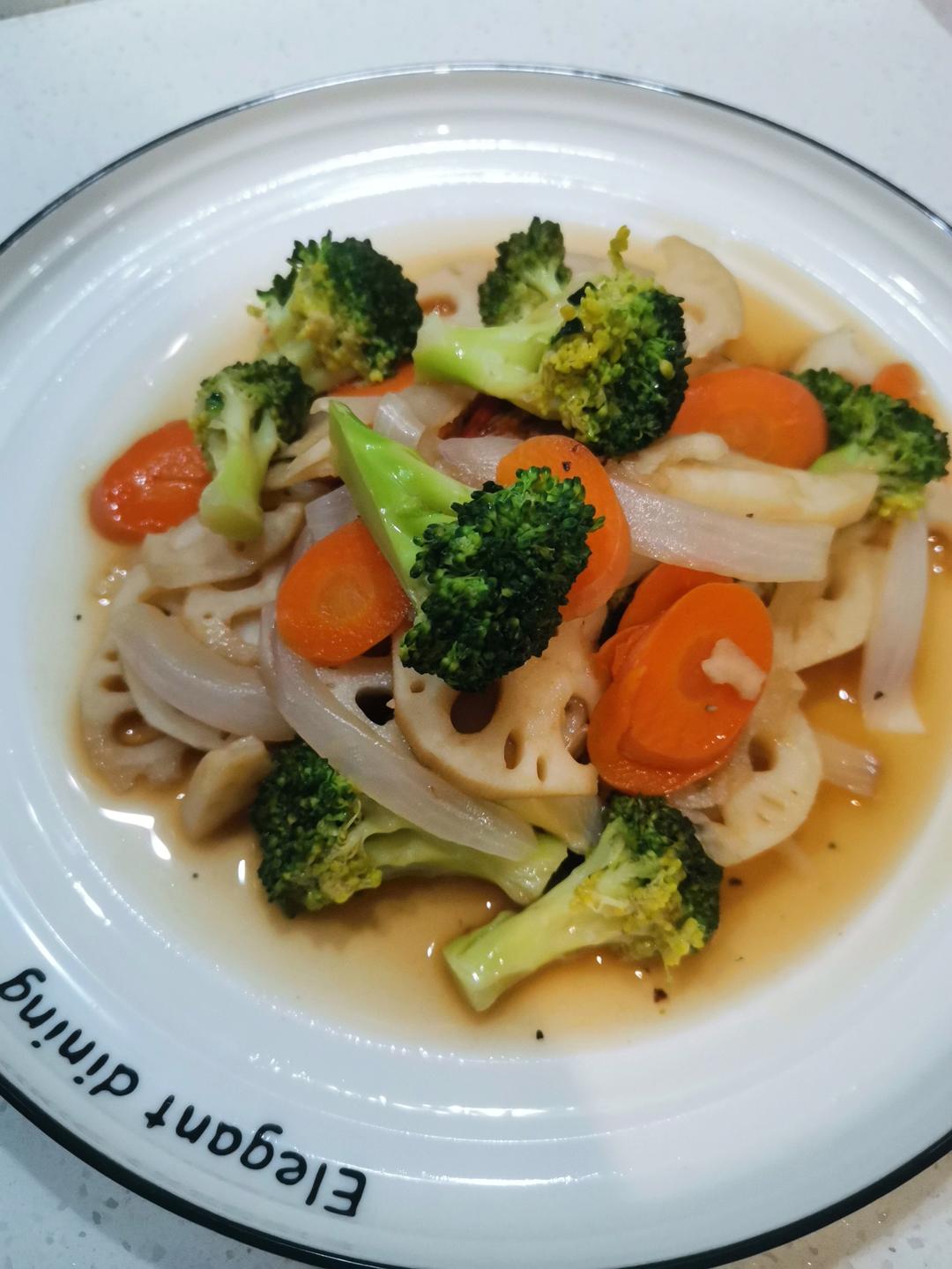 家常小炒:蒜蓉藕片西兰花