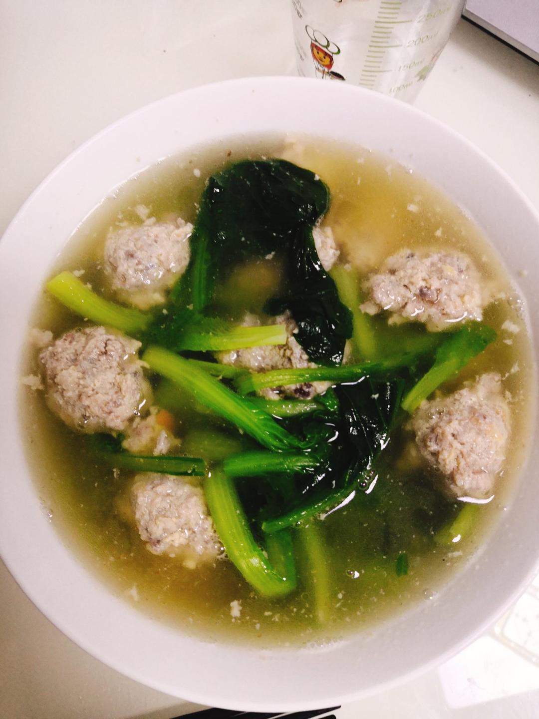 小白菜丸子汤