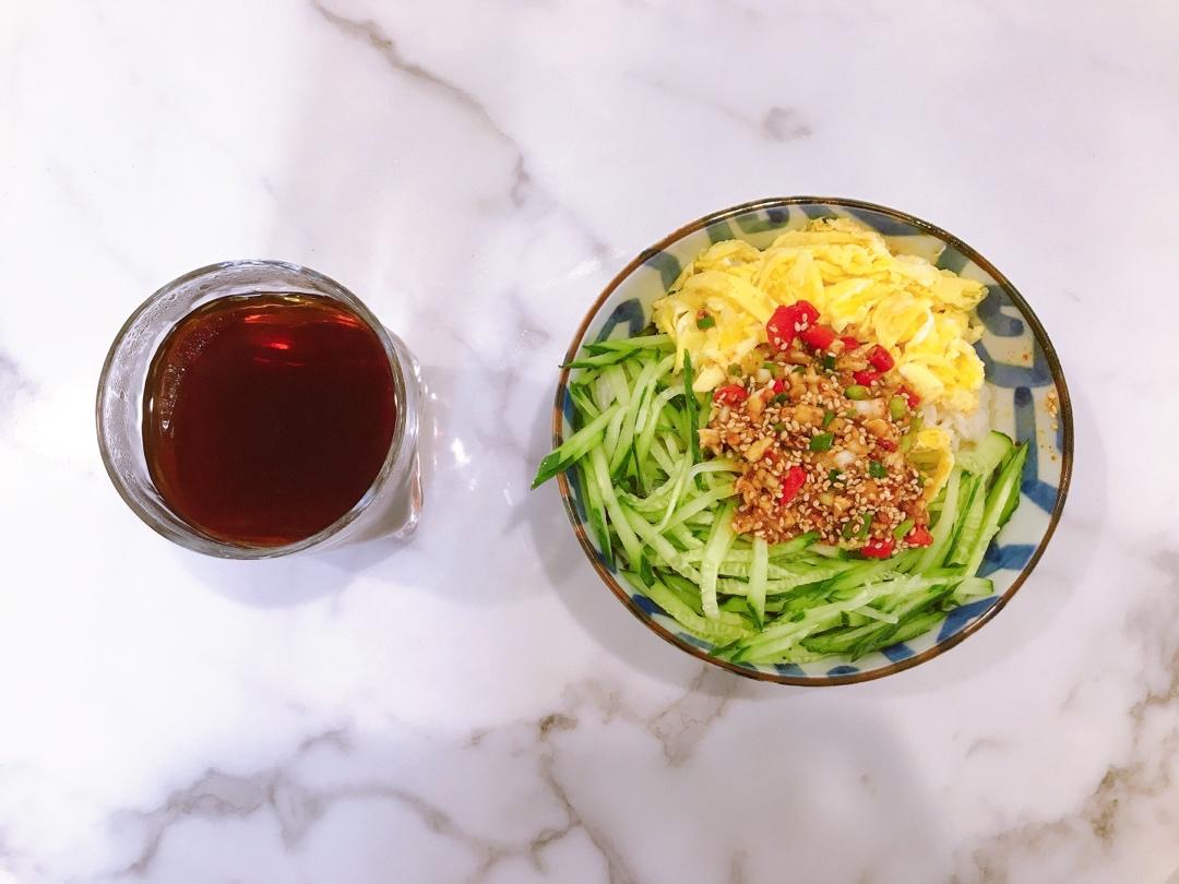 快手减脂餐❗️爆好吃的凉拌鸡丝荞麦面