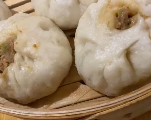 贝赞肉包子