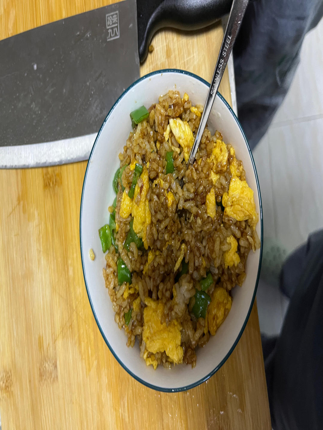 超级好吃的酱油火腿蛋炒饭！