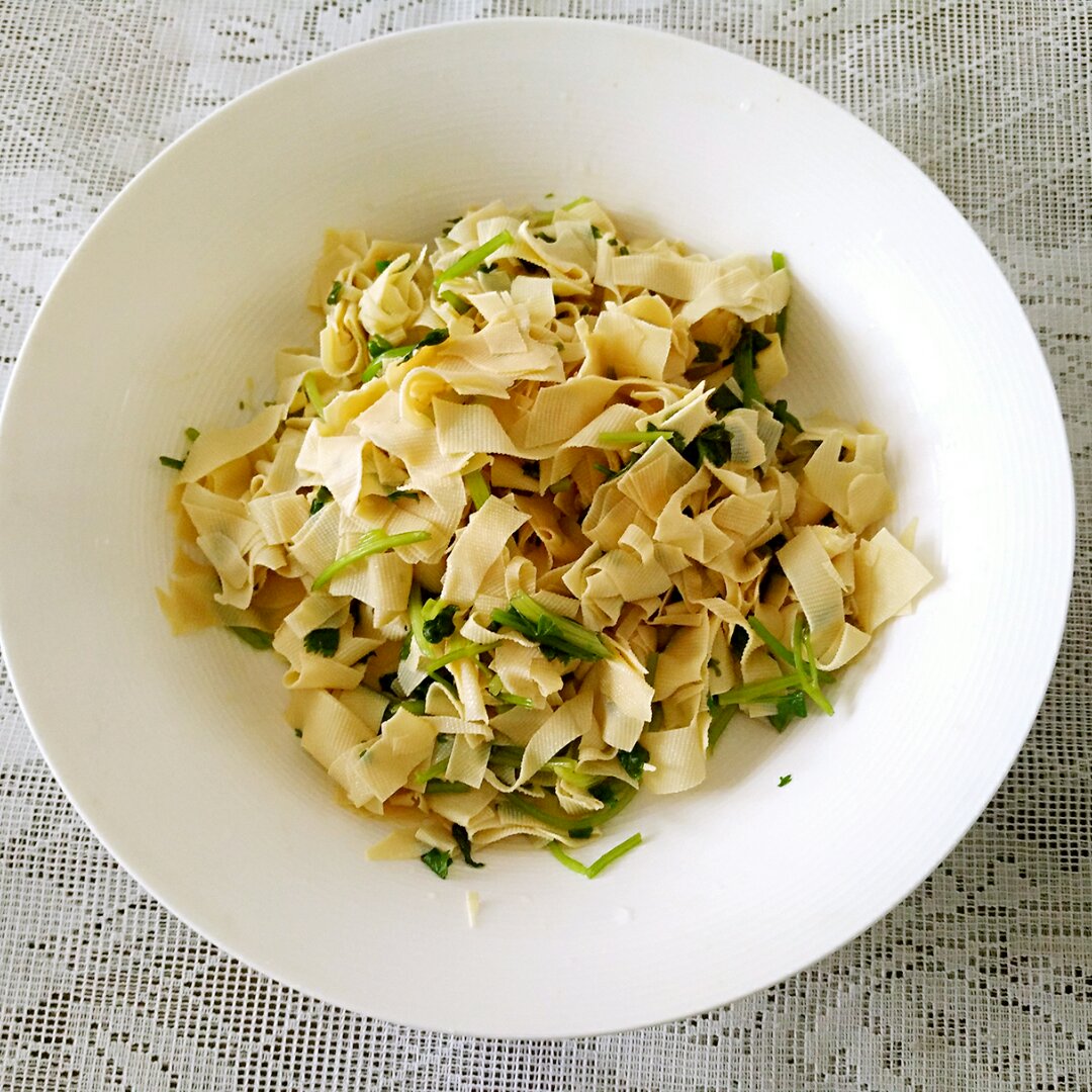 香菜豆皮
