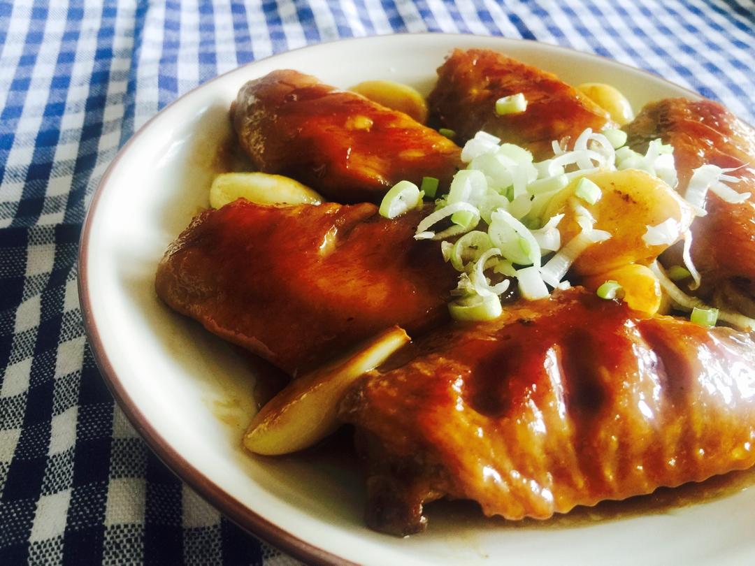 蒜香蚝油鸡翅中