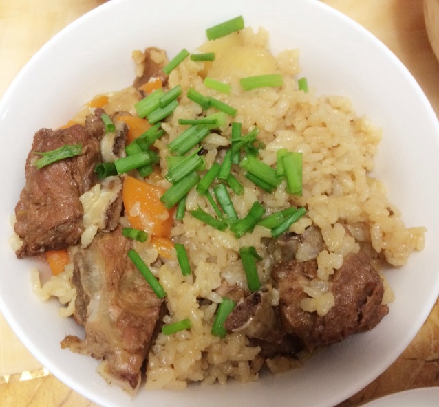 排骨土豆闷饭