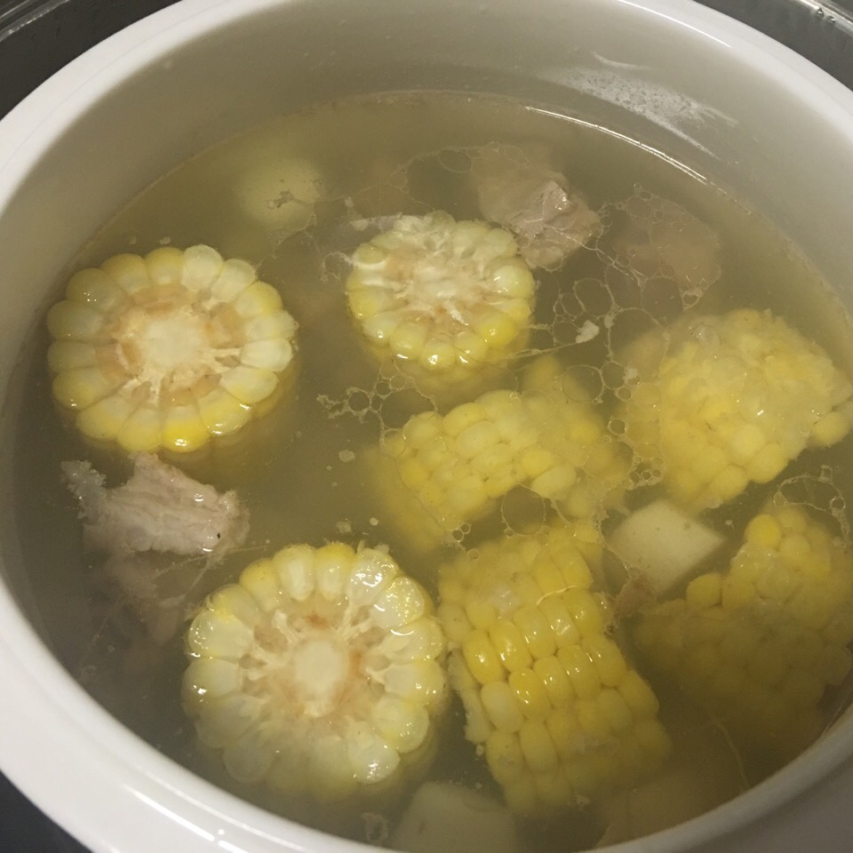 玉米排骨汤