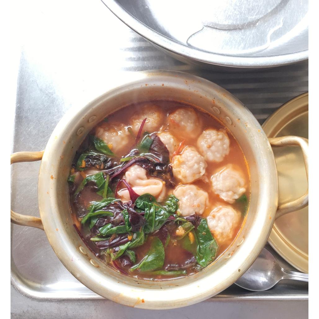 虾仁猪肉胡萝卜馄饨-附剥活虾技巧.几种馄饨包法