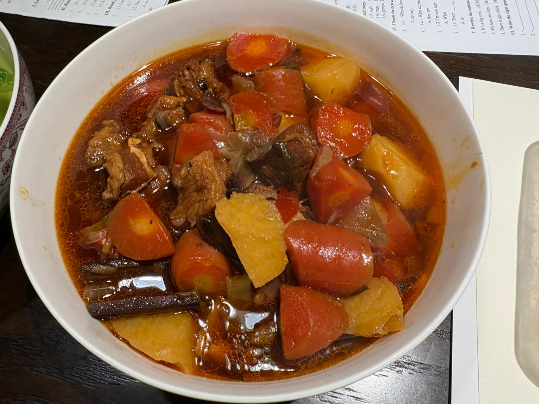 胡萝卜土豆烧牛腩