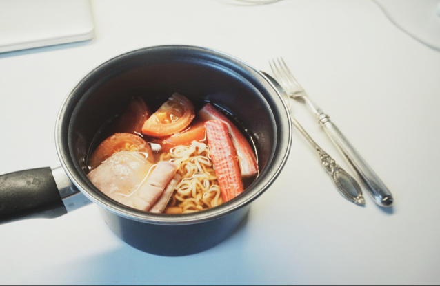 满足食欲的深夜秘密 森系浓香泡面