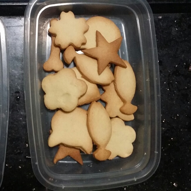 超简单！好吃又平整的糖霜饼干底的做法（附贴心小提示哦）