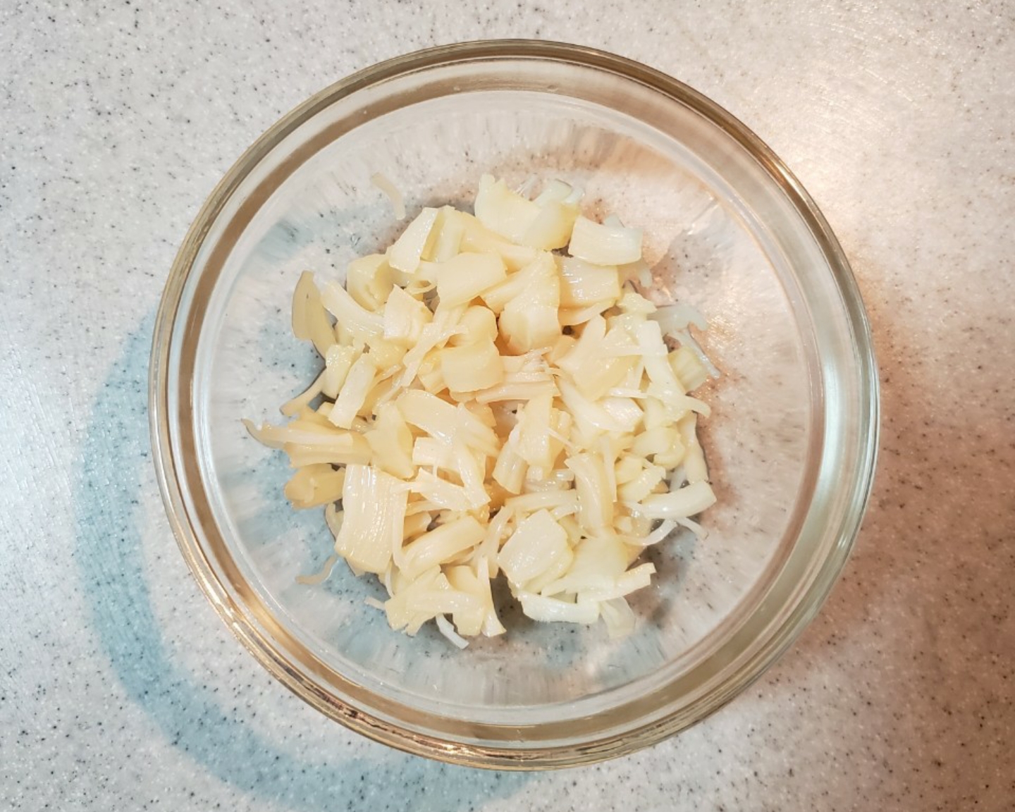 小美版咸蛋黄粉韭苔菜盒的做法 步骤4