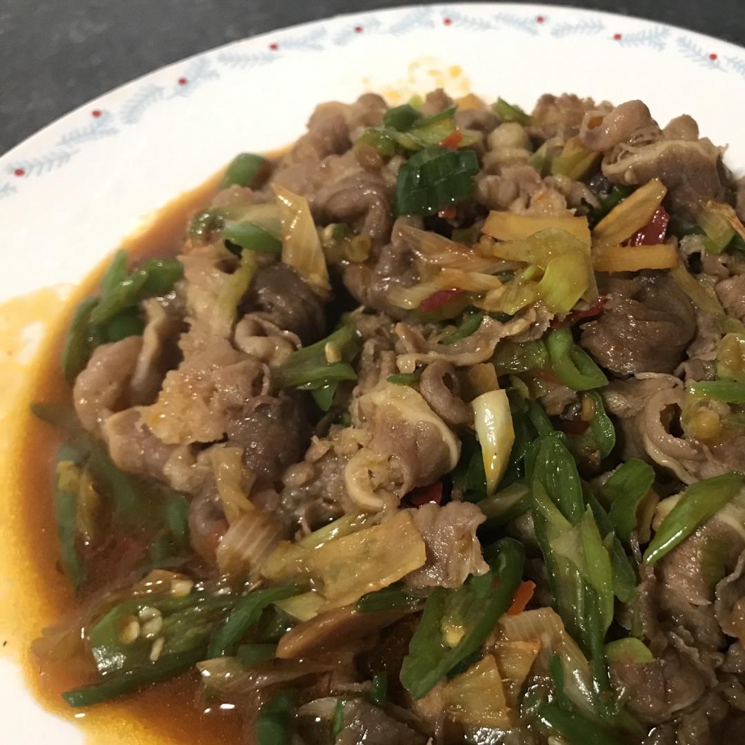 【葱爆肥牛】这菜不需要刀工、火候，皆大欢喜！