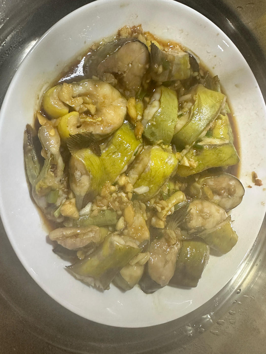 豉汁蒸黄骨鱼(经典粤菜)