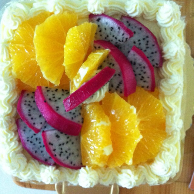 草莓鲜奶油蛋糕