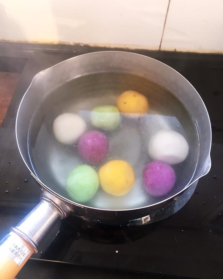 彩色汤圆