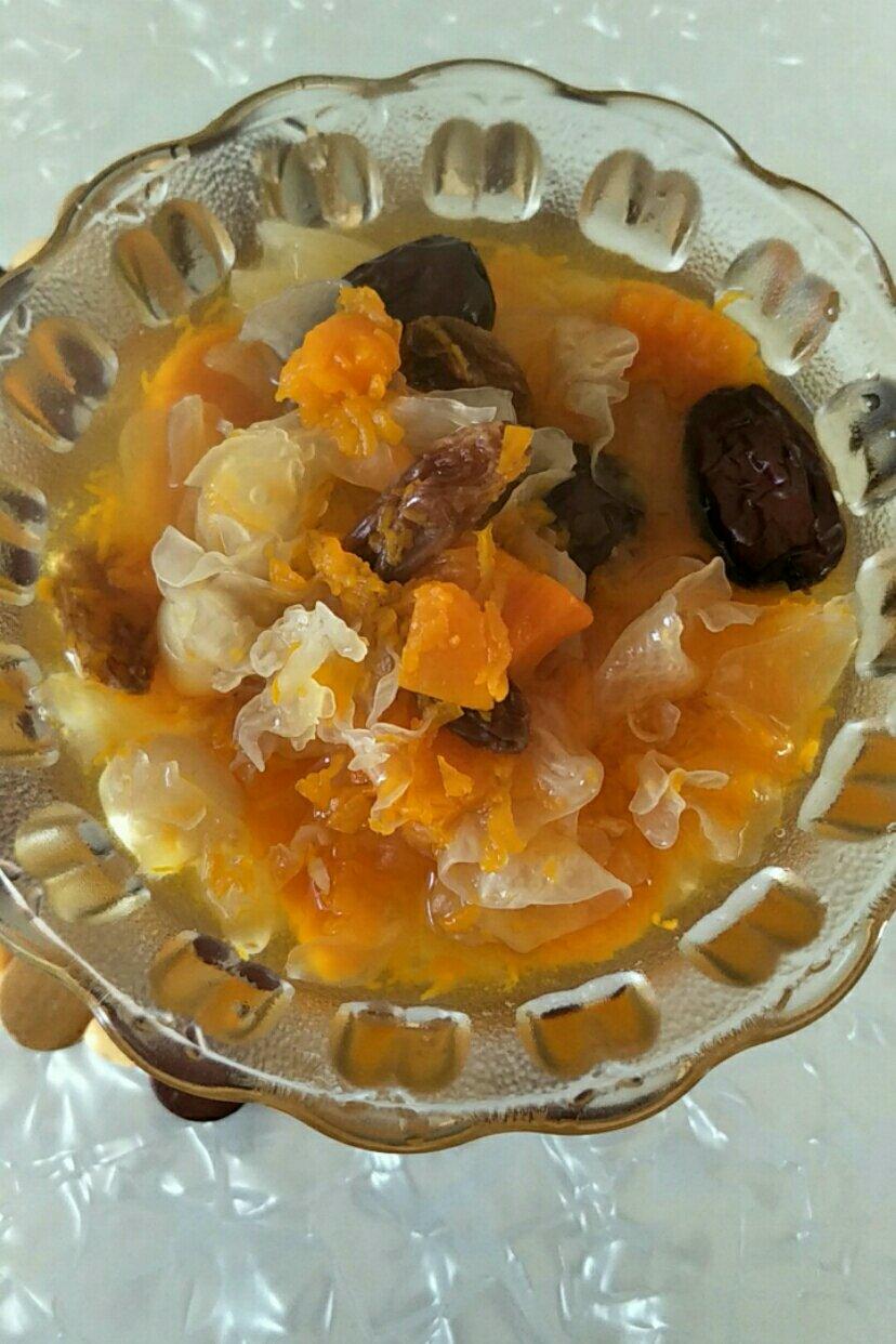 【养生】南果梨银耳莲子羹