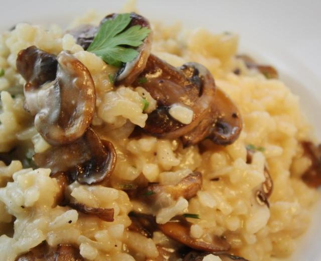 Mushroom risotto 意式蘑菇焗饭的做法